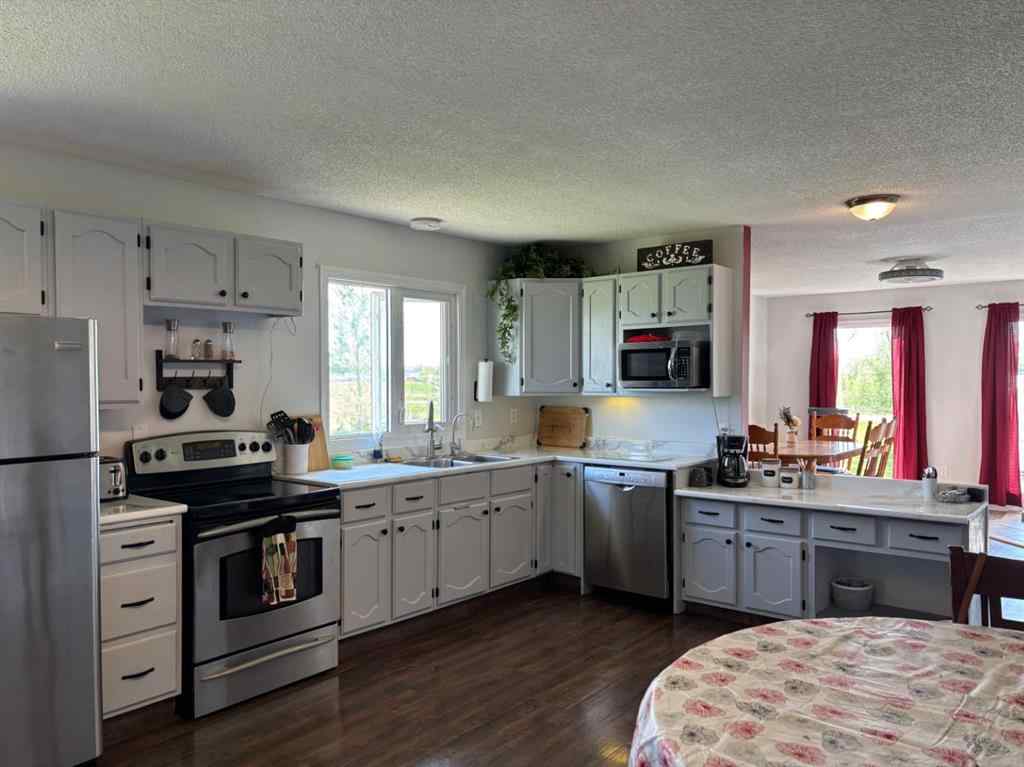 MLS® A2252993 - 365 S 5 Street W in NONE Magrath, Residential