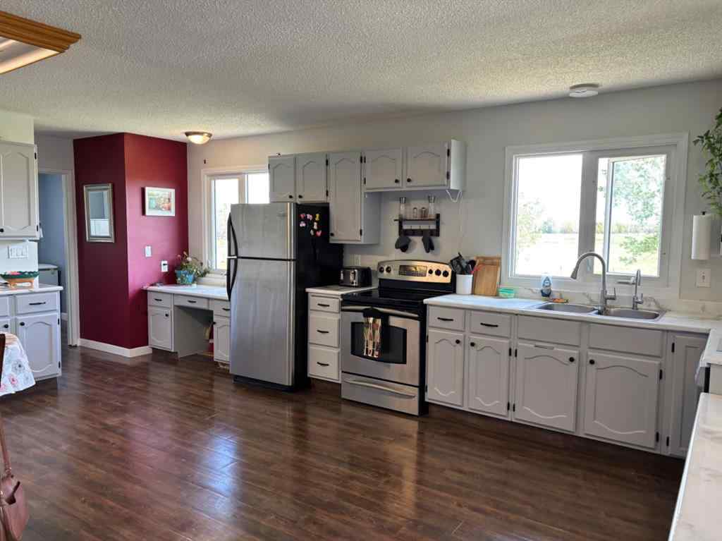 MLS® A2252993 - 365 S 5 Street W in NONE Magrath, Residential