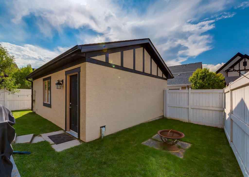 MLS® A2252995 - 85 Mike Ralph Way SW in Garrison Green Calgary, Residential