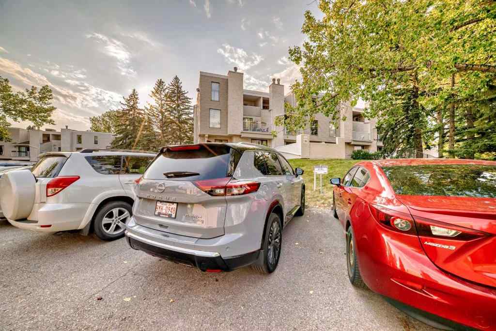 MLS® A2252999 - Unit #409 3500 VARSITY Drive NW in Varsity Calgary, Residential