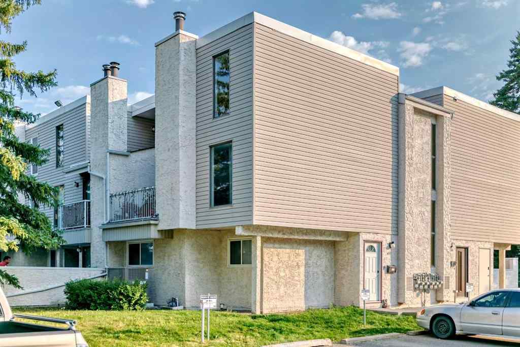 MLS® A2252999 - Unit #409 3500 VARSITY Drive NW in Varsity Calgary, Residential