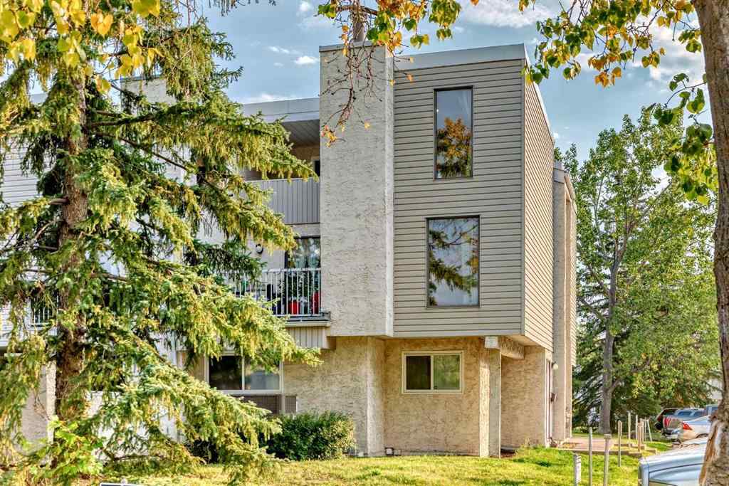 MLS® A2252999 - Unit #409 3500 VARSITY Drive NW in Varsity Calgary, Residential
