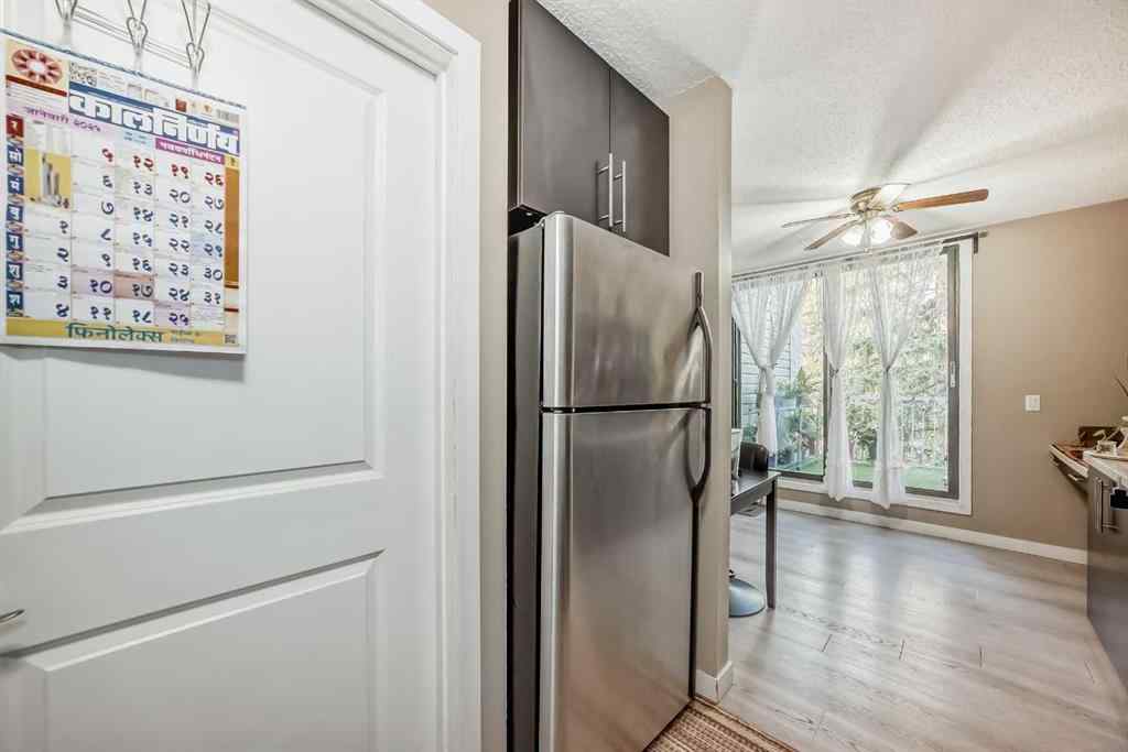 MLS® A2252999 - Unit #409 3500 VARSITY Drive NW in Varsity Calgary, Residential