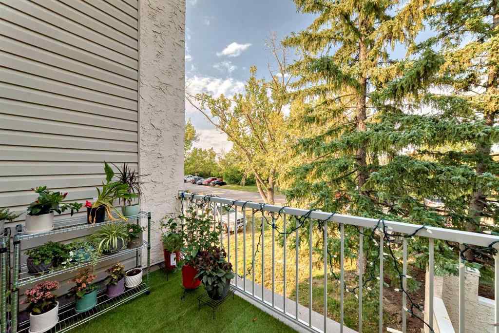 MLS® A2252999 - Unit #409 3500 VARSITY Drive NW in Varsity Calgary, Residential