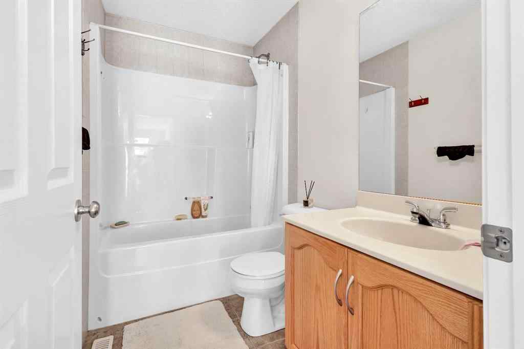 MLS® A2253000 - 156 Saddlecrest Park NE in Saddle Ridge Calgary, Residential