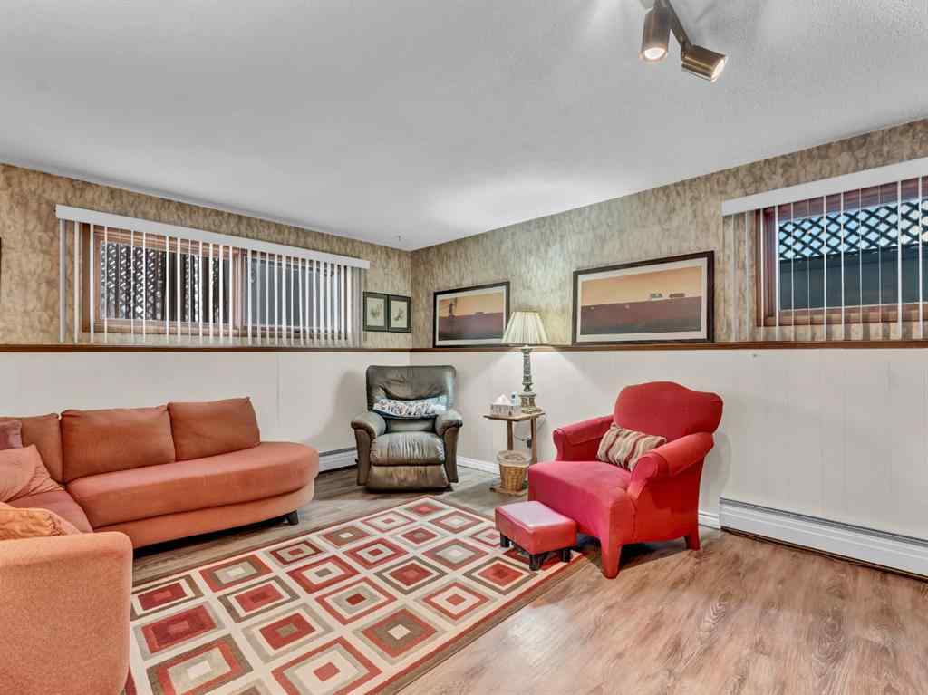 MLS® A2253002 - 1938 17 Avenue SE in Crestwood-Norwood Medicine Hat, Residential