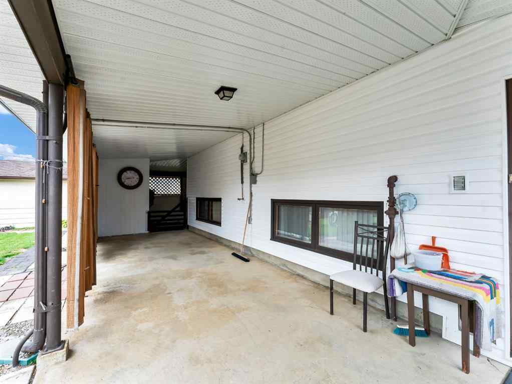 MLS® A2253002 - 1938 17 Avenue SE in Crestwood-Norwood Medicine Hat, Residential