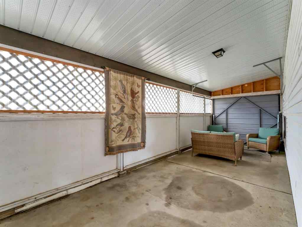 MLS® A2253002 - 1938 17 Avenue SE in Crestwood-Norwood Medicine Hat, Residential