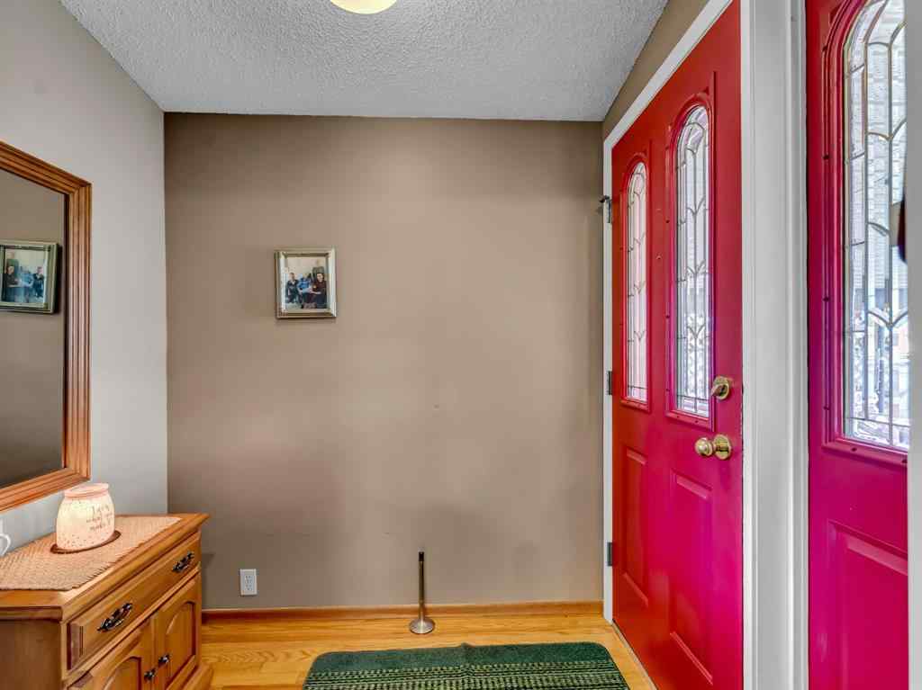 MLS® A2253002 - 1938 17 Avenue SE in Crestwood-Norwood Medicine Hat, Residential
