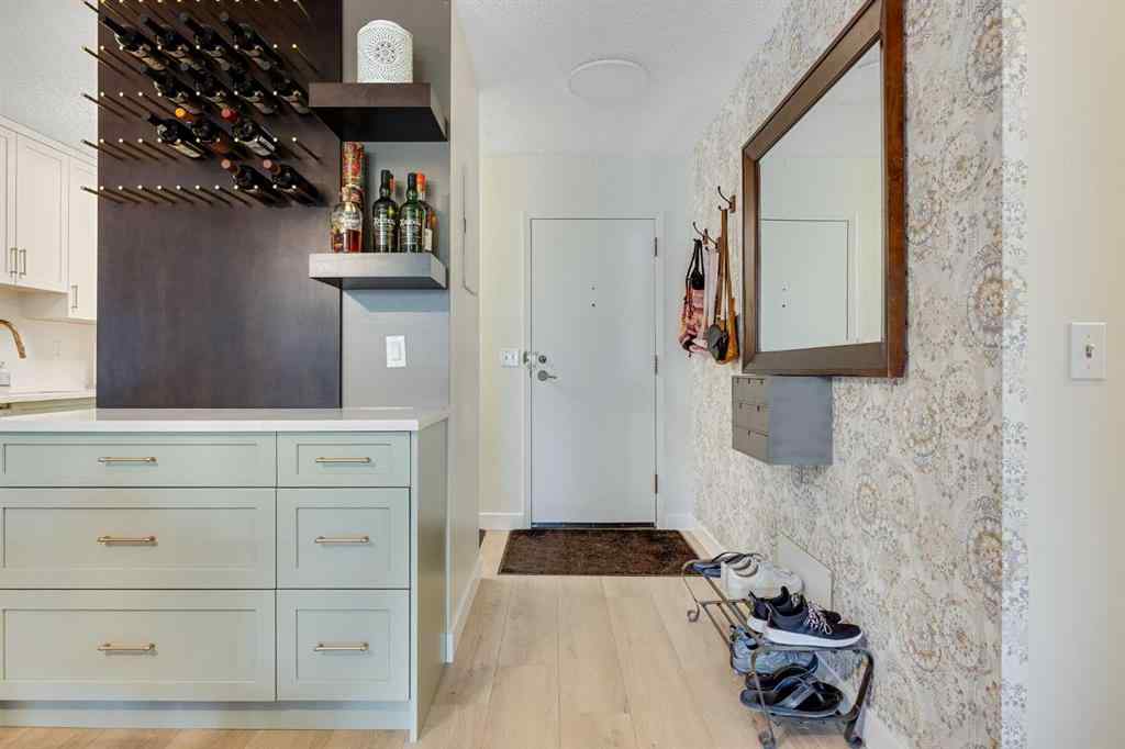 MLS® A2253009 - Unit #306 330 15 Avenue SW in Beltline Calgary, Residential