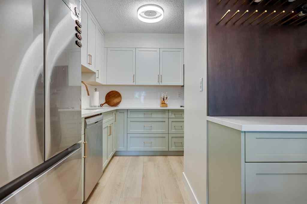 MLS® A2253009 - Unit #306 330 15 Avenue SW in Beltline Calgary, Residential