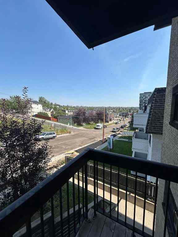 MLS® A2253014 - Unit #301 409 1 Avenue NE in Crescent Heights Calgary, Residential