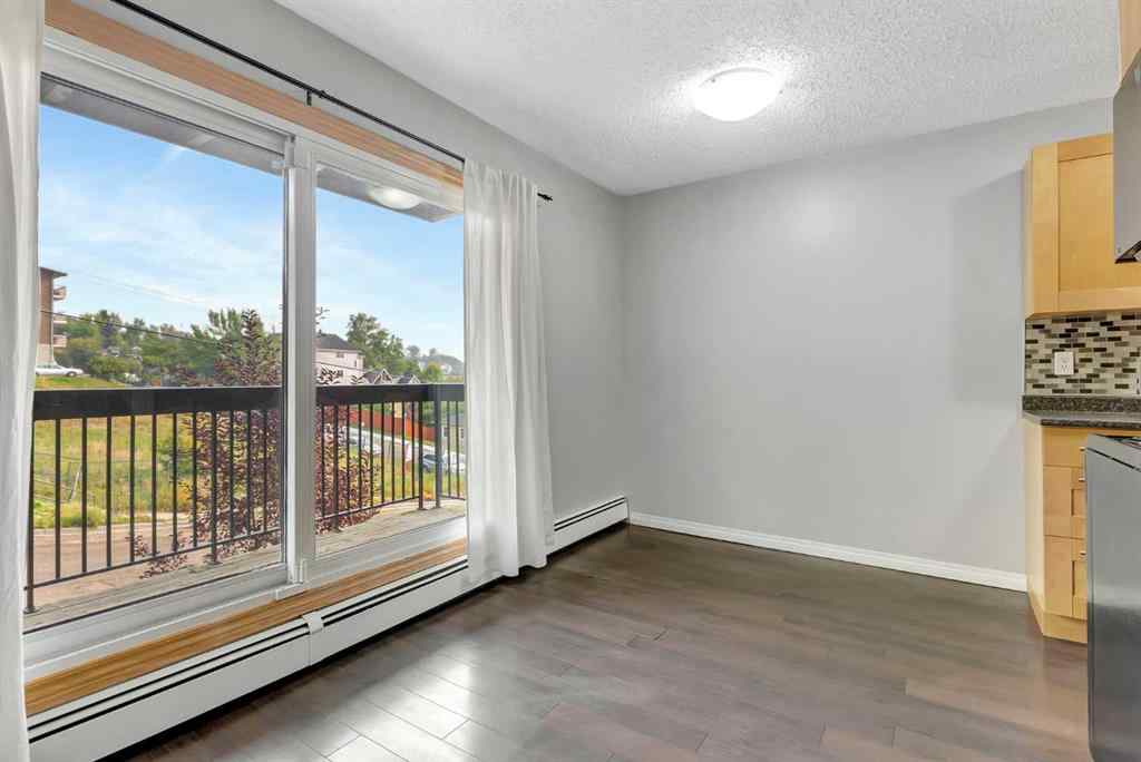 MLS® A2253014 - Unit #301 409 1 Avenue NE in Crescent Heights Calgary, Residential