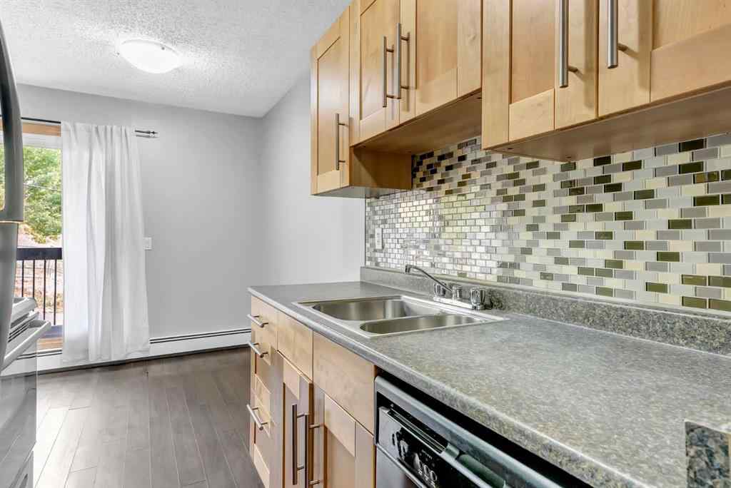 MLS® A2253014 - Unit #301 409 1 Avenue NE in Crescent Heights Calgary, Residential