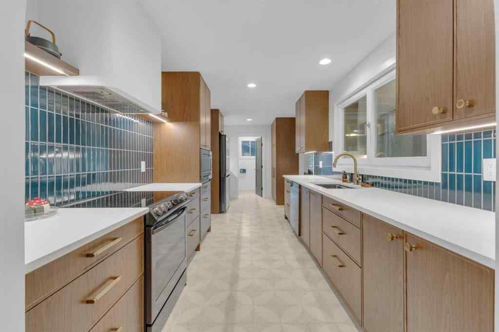 MLS® A2253019 - 3732 43A Avenue  in Mountview Red Deer, Residential