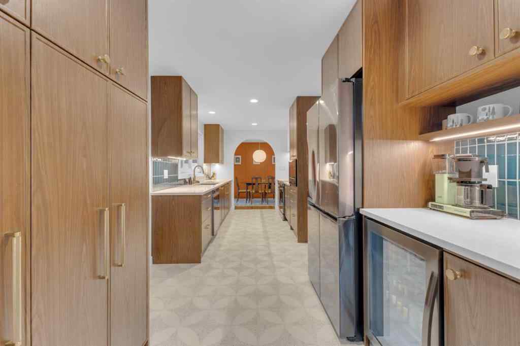 MLS® A2253019 - 3732 43A Avenue  in Mountview Red Deer, Residential
