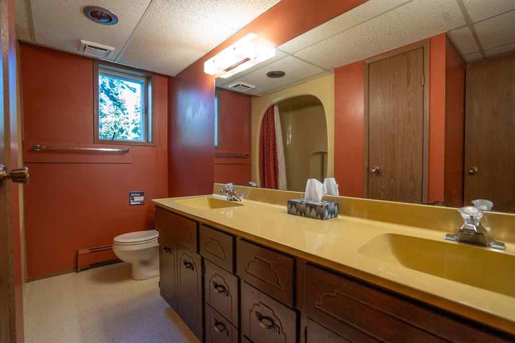 MLS® A2253021 - 41 Centre Street  in Frank Rural Ponoka County, Residential