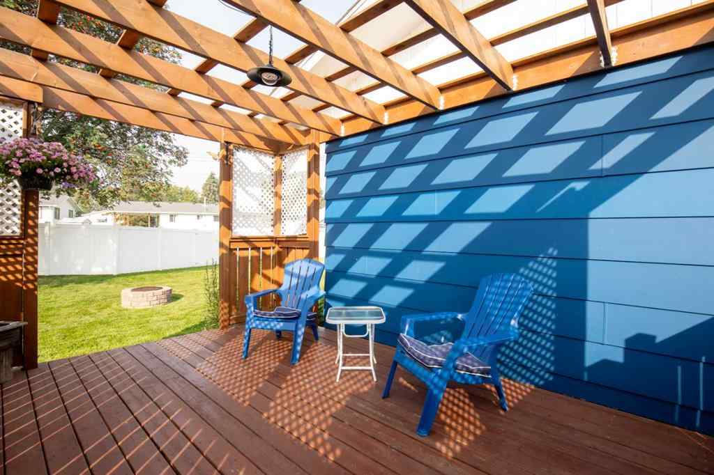 MLS® A2253023 - 4708 57a Street Crescent  in Downtown Lacombe Lacombe, Residential