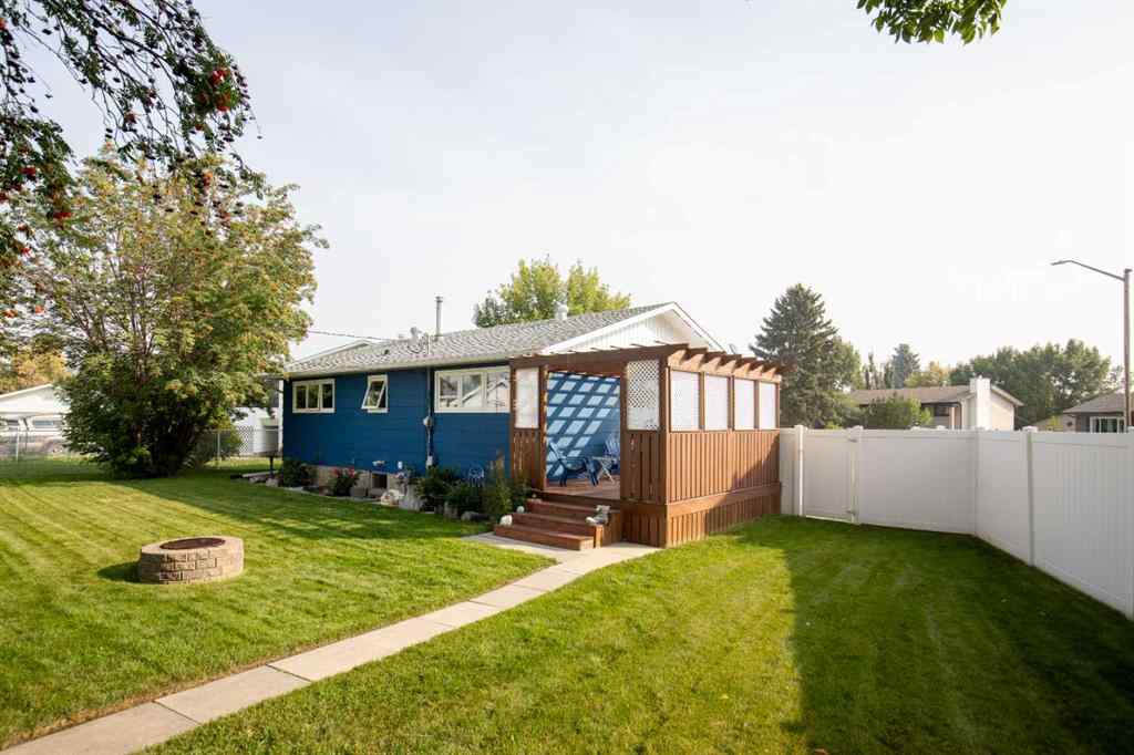 MLS® A2253023 - 4708 57a Street Crescent  in Downtown Lacombe Lacombe, Residential