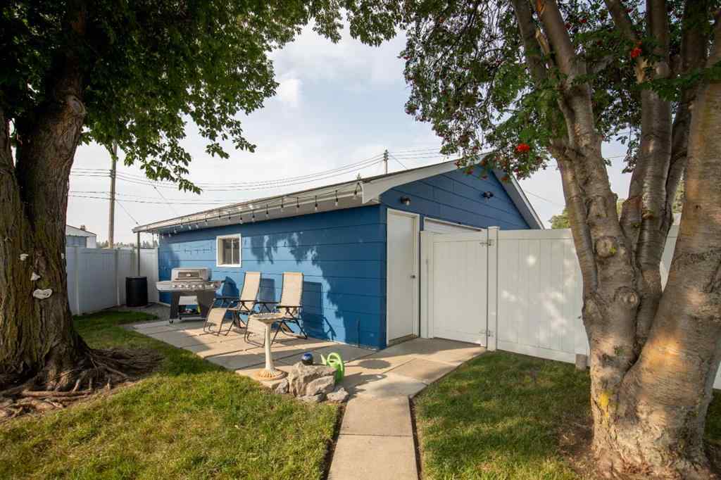MLS® A2253023 - 4708 57a Street Crescent  in Downtown Lacombe Lacombe, Residential