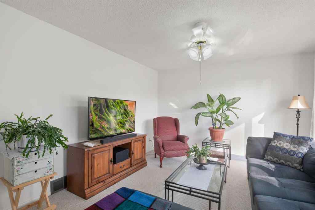 MLS® A2253023 - 4708 57a Street Crescent  in Downtown Lacombe Lacombe, Residential