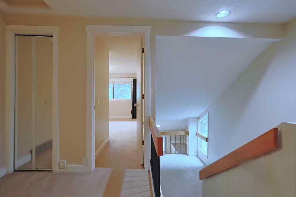 MLS® A2253024 - Unit #34 3302 50 Street NW in Varsity Calgary, Residential