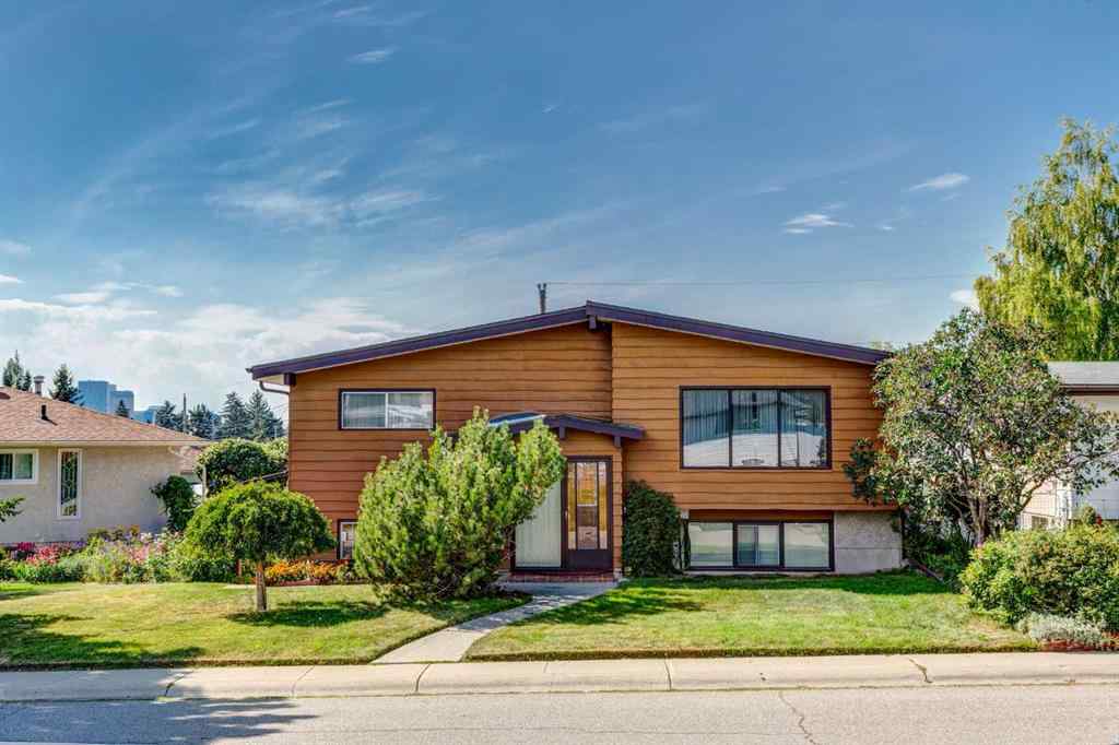 MLS® A2253029 - 923 Middleton Drive NE in Mayland Heights Calgary, Residential