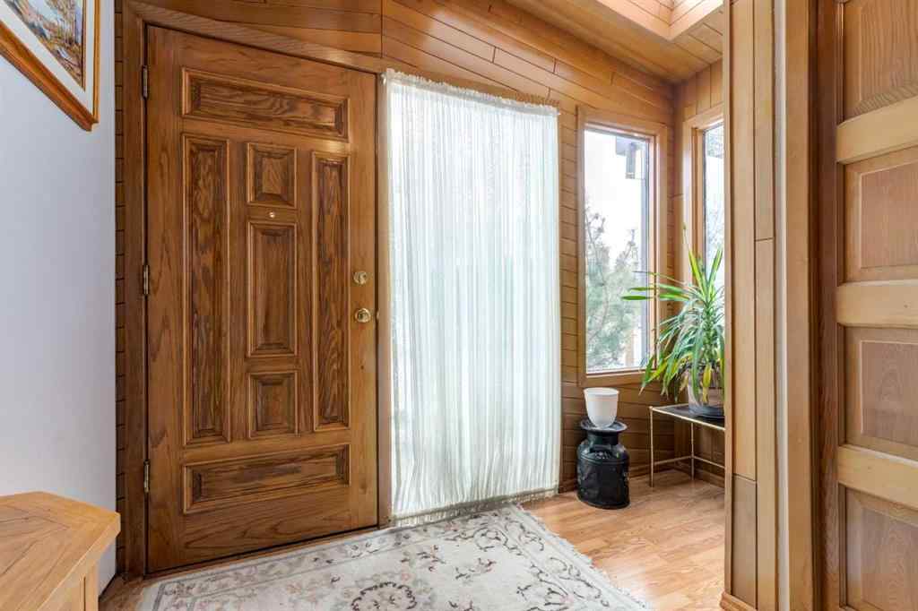 MLS® A2253029 - 923 Middleton Drive NE in Mayland Heights Calgary, Residential
