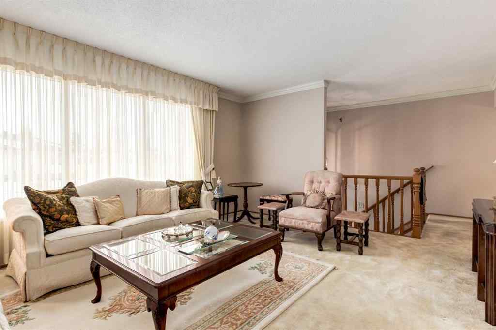 MLS® A2253029 - 923 Middleton Drive NE in Mayland Heights Calgary, Residential