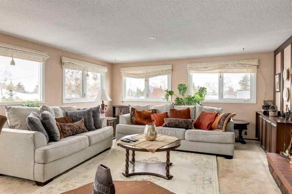 MLS® A2253029 - 923 Middleton Drive NE in Mayland Heights Calgary, Residential