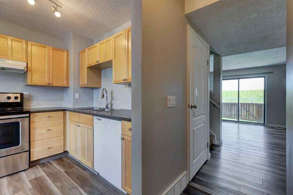 MLS® A2253034 - Unit #402 700 Allen Street SE in Airdrie Meadows Airdrie, Residential
