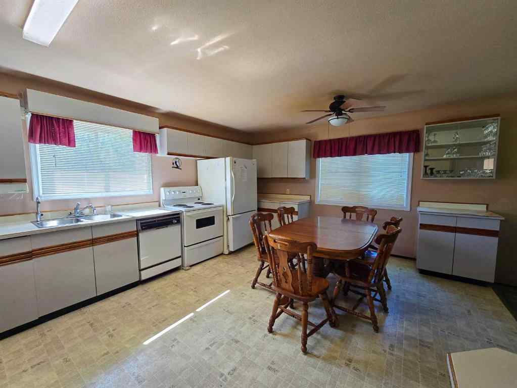 MLS® A2253043 - 805028 Range Road 10   in NONE Rural Fairview No. 136, M.D. of, Residential