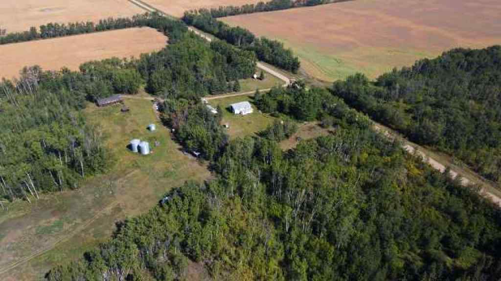 MLS® A2253043 - 805028 Range Road 10   in NONE Rural Fairview No. 136, M.D. of, Residential