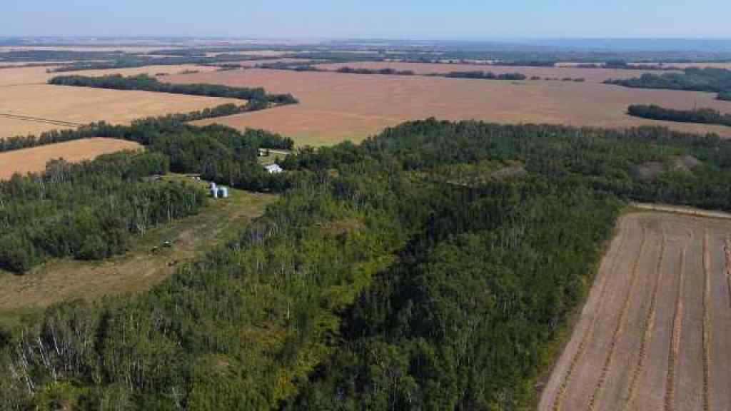 MLS® A2253043 - 805028 Range Road 10   in NONE Rural Fairview No. 136, M.D. of, Residential