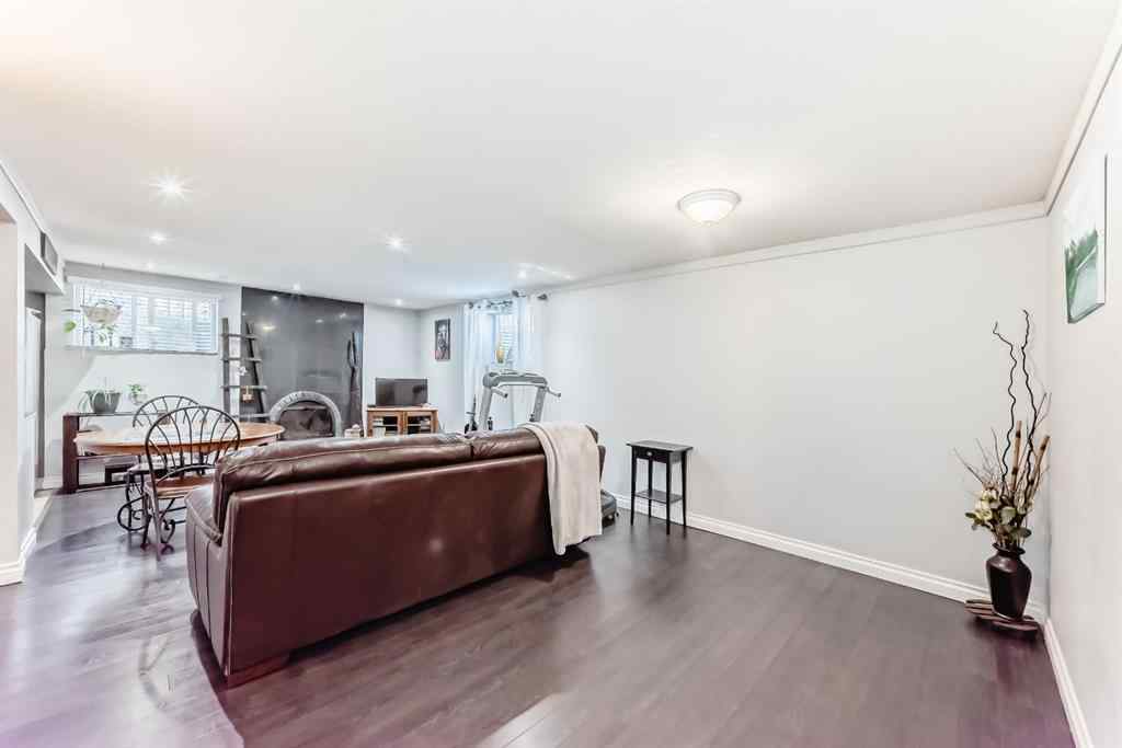 MLS® A2253044 - 5107 Rundleview Road NE in Rundle Calgary, Residential