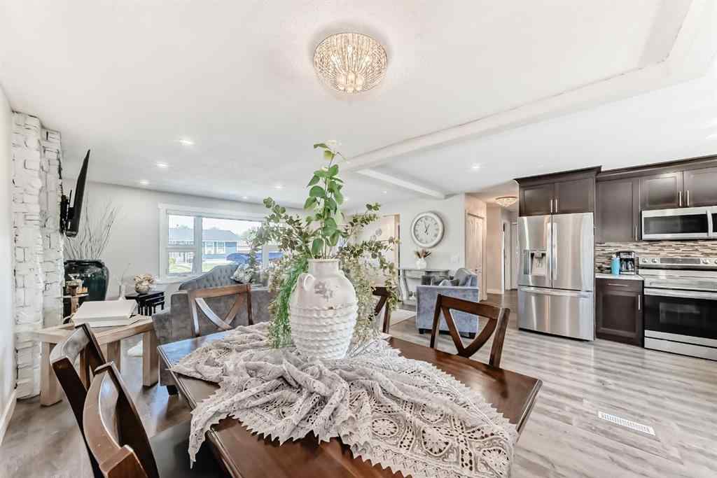MLS® A2253044 - 5107 Rundleview Road NE in Rundle Calgary, Residential