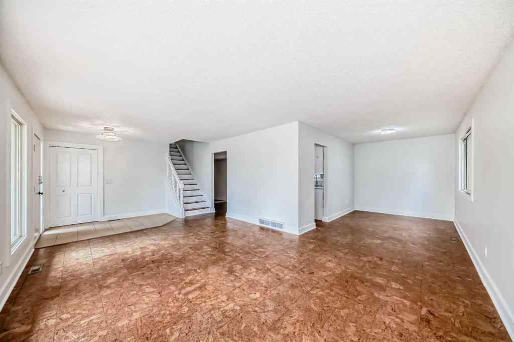 MLS® A2253045 - 523 Cantrell Drive SW in Canyon Meadows Calgary, Residential