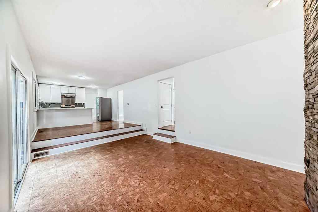 MLS® A2253045 - 523 Cantrell Drive SW in Canyon Meadows Calgary, Residential