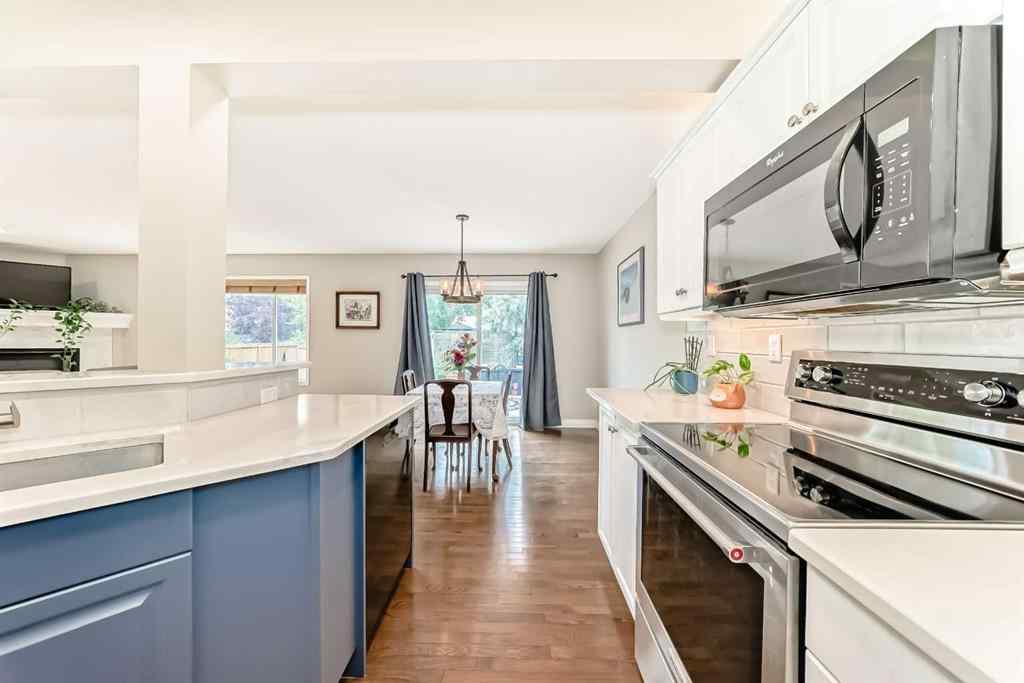 MLS® A2253052 - 54 Cougarstone Mews SW in Cougar Ridge Calgary, Residential