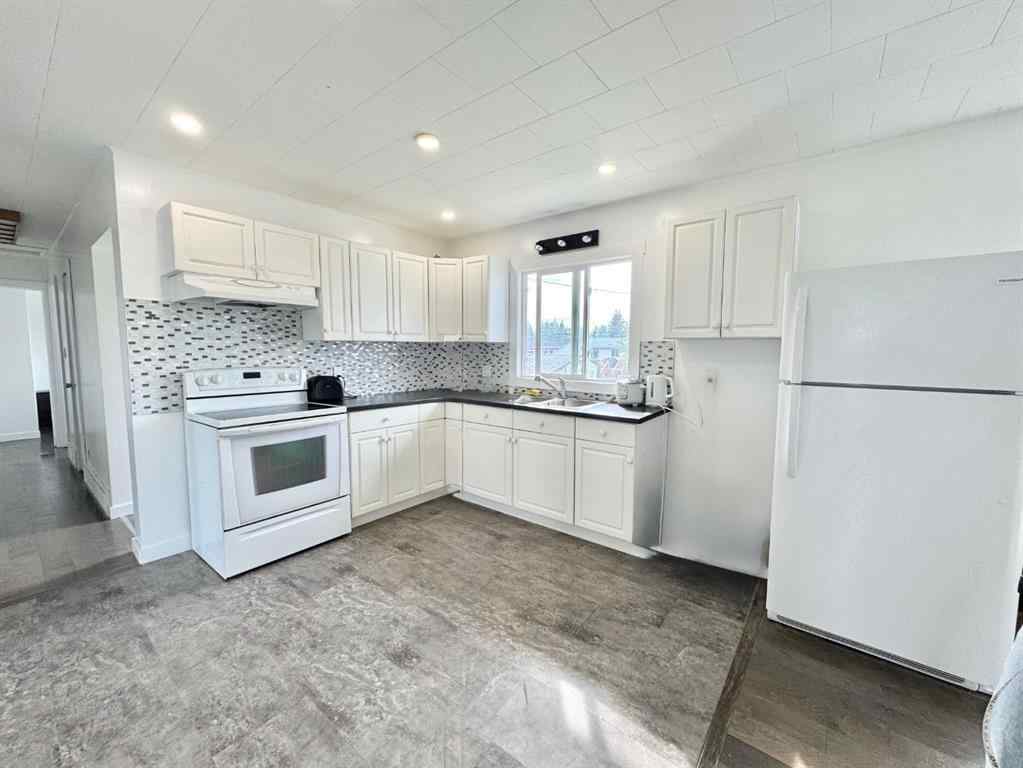 MLS® A2253054 - 27 Centenial Crescent  in NONE Swan Hills, Residential