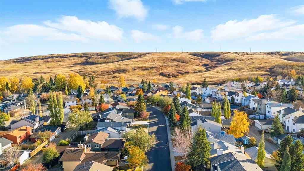 MLS® A2253056 - 43 Macewan Glen Road NW in MacEwan Glen Calgary, Residential