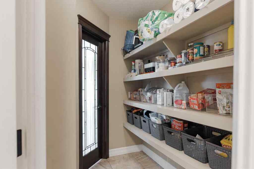 MLS® A2253059 - 689 Heritage Drive  in Parsons North Fort McMurray, Residential