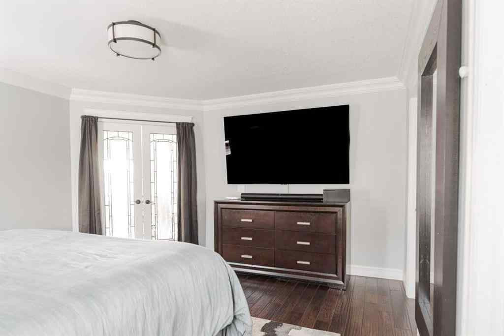 MLS® A2253059 - 689 Heritage Drive  in Parsons North Fort McMurray, Residential