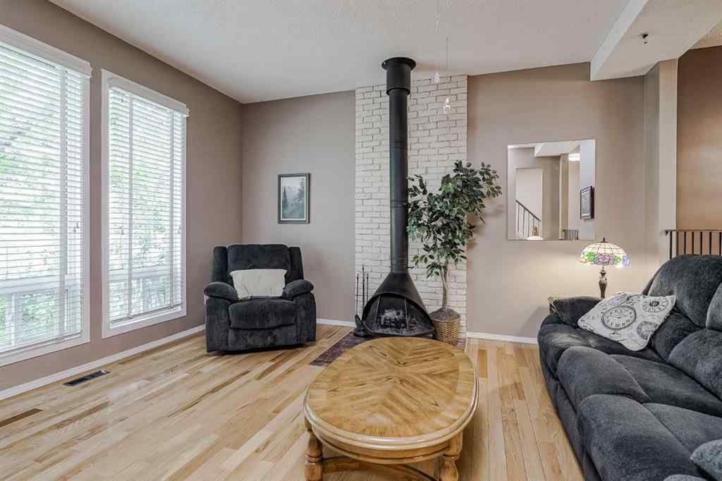 MLS® A2253061 - Unit #207 5340 17 Avenue SW in Westgate Calgary, Residential