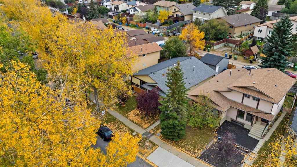 MLS® A2253062 - 1137 Berkley Drive NW in Beddington Heights Calgary, Residential