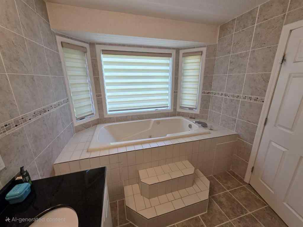 MLS® A2253074 - 10722 91 Street  in Lower West Peace Peace River, Residential
