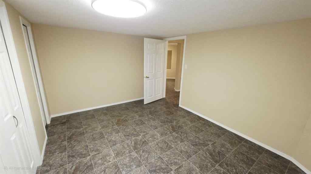 MLS® A2253074 - 10722 91 Street  in Lower West Peace Peace River, Residential