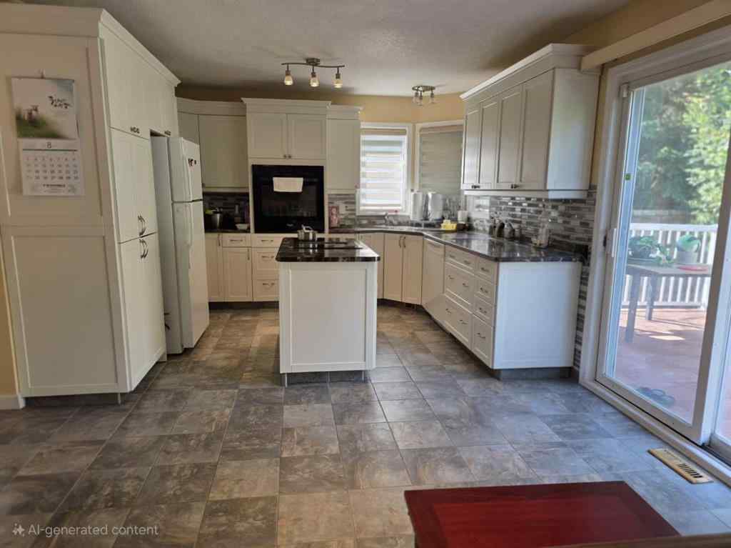 MLS® A2253074 - 10722 91 Street  in Lower West Peace Peace River, Residential
