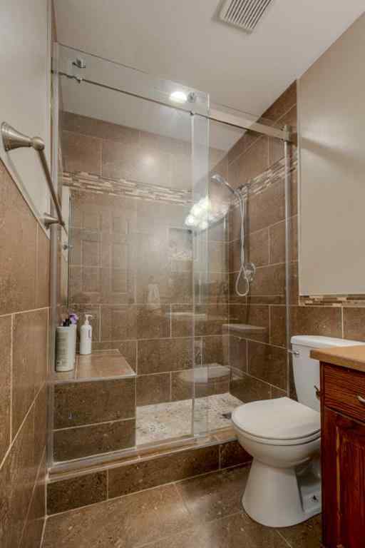 MLS® A2253078 - 360 Heritage Crescent W in Heritage Heights Lethbridge, Residential