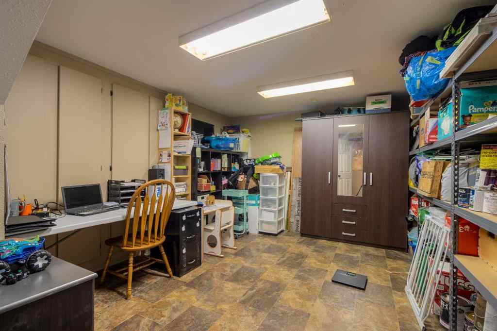 MLS® A2253078 - 360 Heritage Crescent W in Heritage Heights Lethbridge, Residential